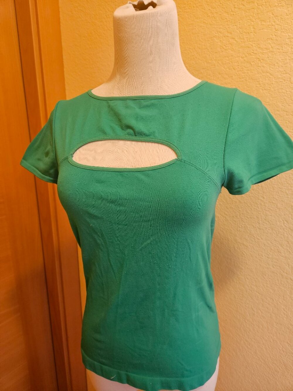 Bebe summer green top